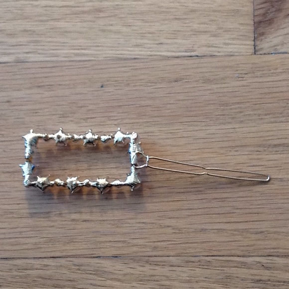 Pearl accented hair clip - Picture 3 of 5